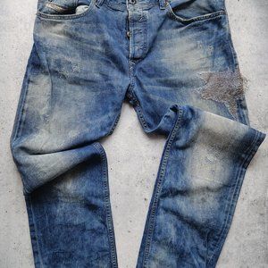 Diesel blue eyecons 2013/2 edition distressed denim jeans Size: Men's US 33W/32L